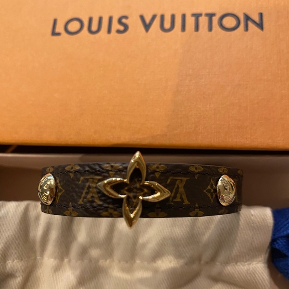 💯% Authentic Louis Vuitton “Blooming Bracelet.” - Picture 3 of 14